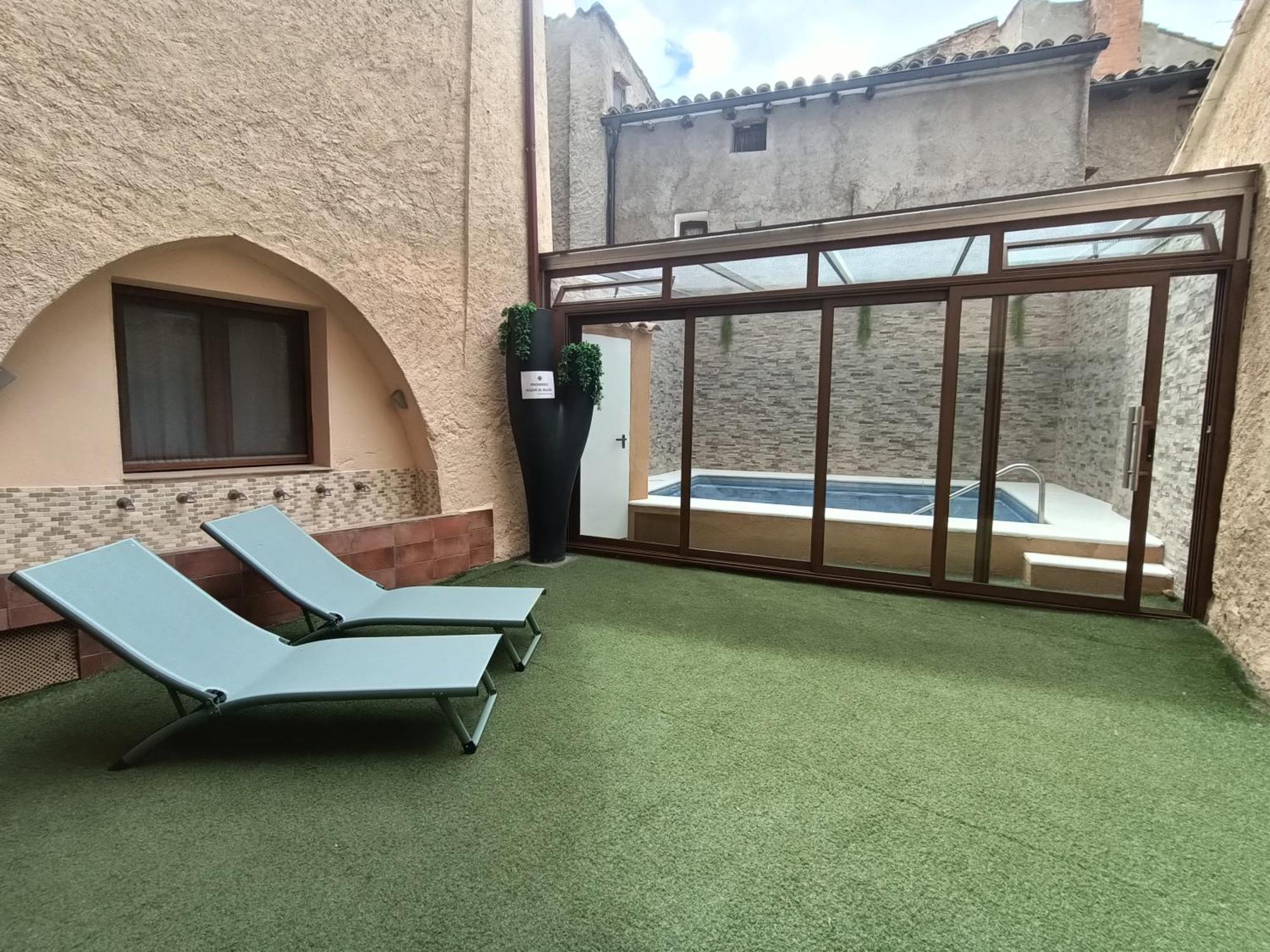 Rey Mundo Hotel Munébrega Eksteriør billede